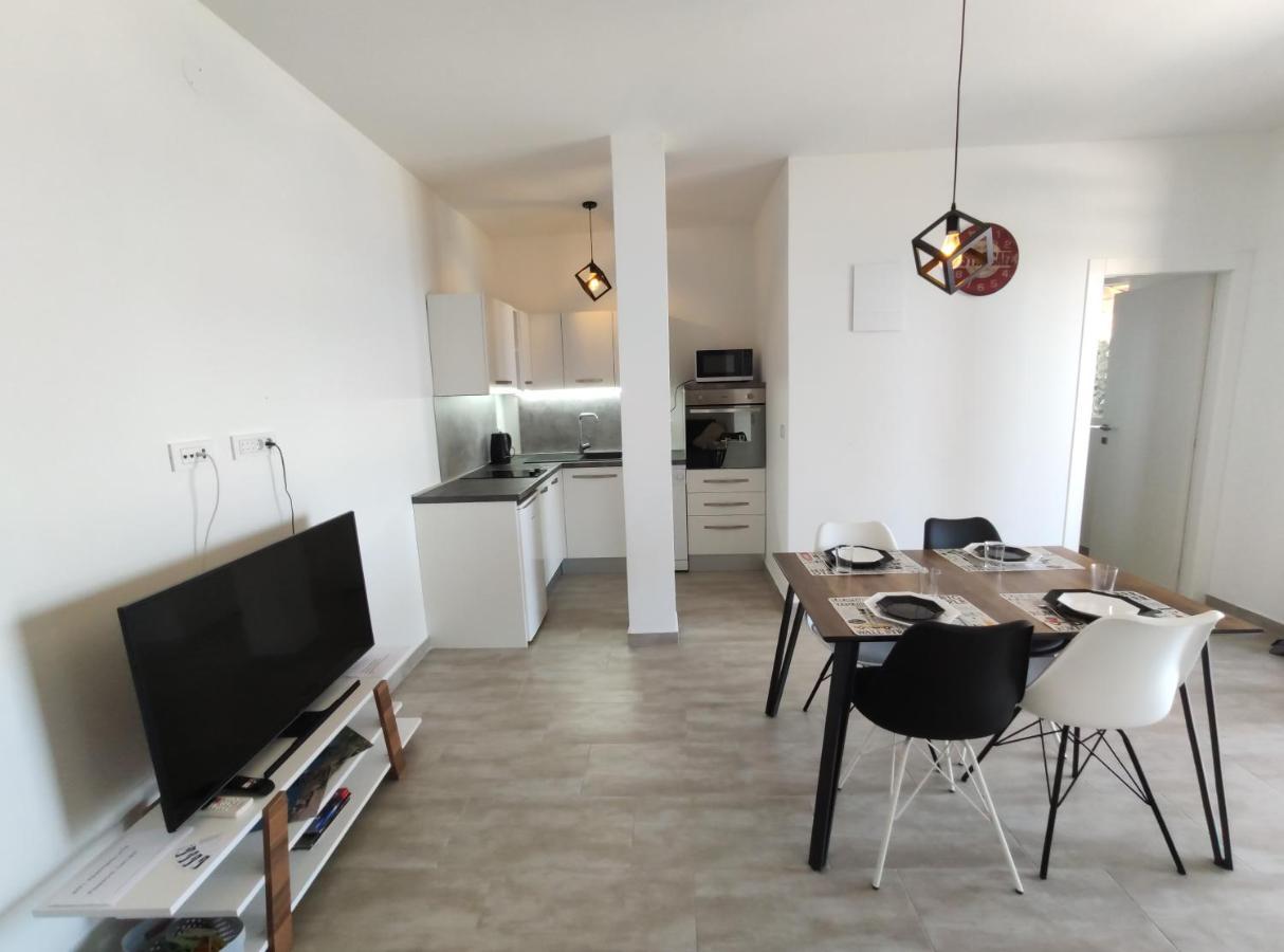 Apartments Vita - Modern Apartments With A Beautiful View Of The Adriatic Sea Mlini Rom bilde